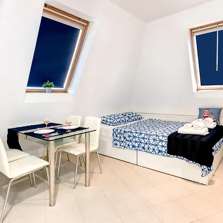 Apartmán Super Center, Modern Under The Stars *