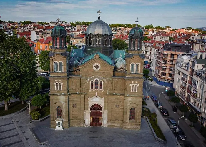 アパート Super Center, Modern Under The Stars ブルガス